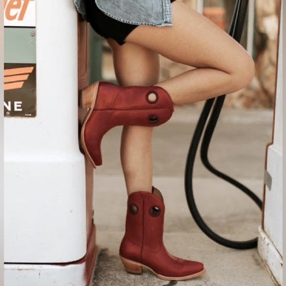 NEW — Black Star Matador Western Booties Cherry Red Size 11 - Picture 2 of 14